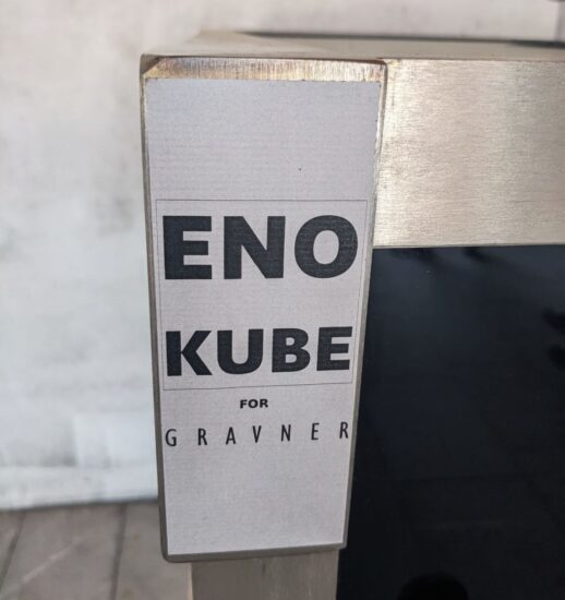 Josko Gravner, dopo l’anfora, sperimenta vetro e acciaio 