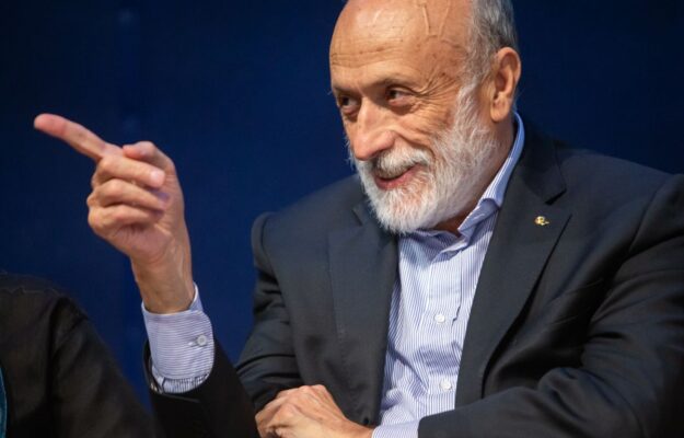 CARLO PETRINI, DEALCOLATI, DECRETI, MERCATO, SALUTE, SLOW FOOD, SOSTENIBILITA, vini dealcolati, Italia