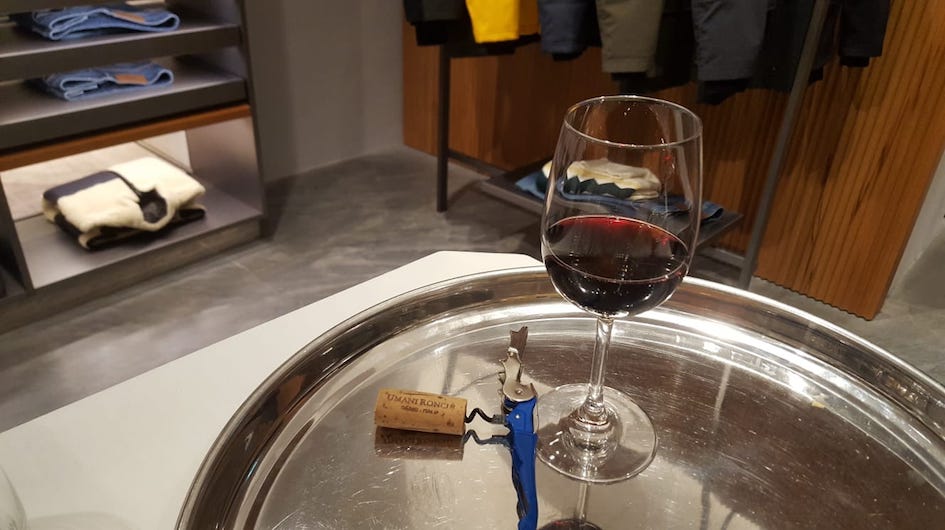 A Milano, vini d’autore nel calice tra le vetrine dell’alta moda