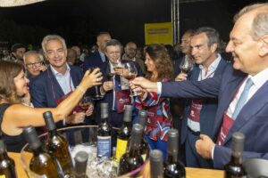 “Vinitaly and the City” in Sibari, among wines, wine lovers and culture