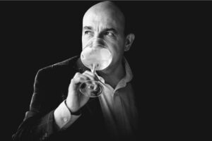 Esperienze in cantina ed etichette esclusive per la “The Golden Vines Charity Online Auction” Esperienze in cantina ed etichette esclusive per la “The Golden Vines Charity Online Auction”