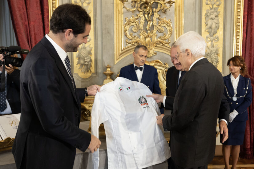 Il Presidente della Repubblica Sergio Mattarella incontra una delegazione del Club des Chefs des Chefs(foto di Francesco Ammendola - Ufficio per la Stampa e la Comunicazione della Presidenza della Repubblica)