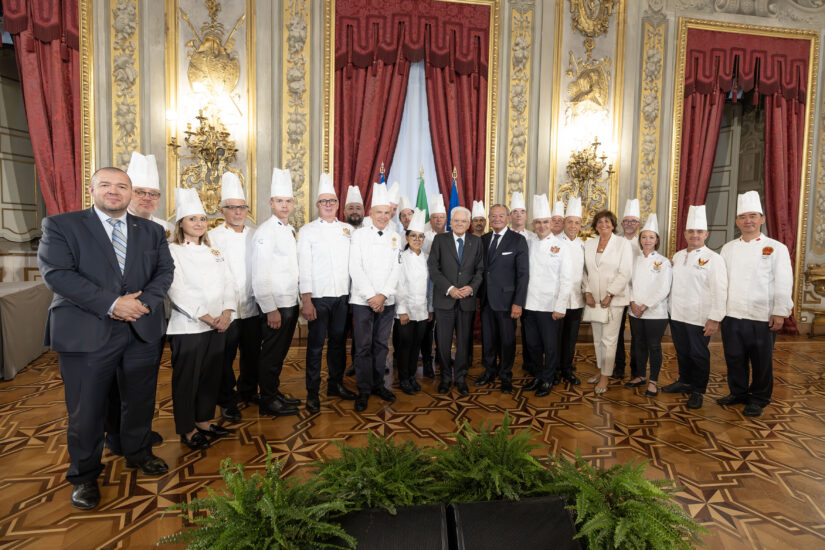 Il Presidente della Repubblica Sergio Mattarella incontra una delegazione del Club des Chefs des Chefs(foto di Francesco Ammendola - Ufficio per la Stampa e la Comunicazione della Presidenza della Repubblica)