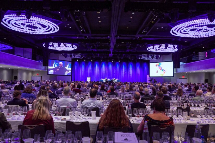 Credits: Daphne Youree/Wine Spectator (@adetoth - @daphneyoureephotography - @WineSpectator)