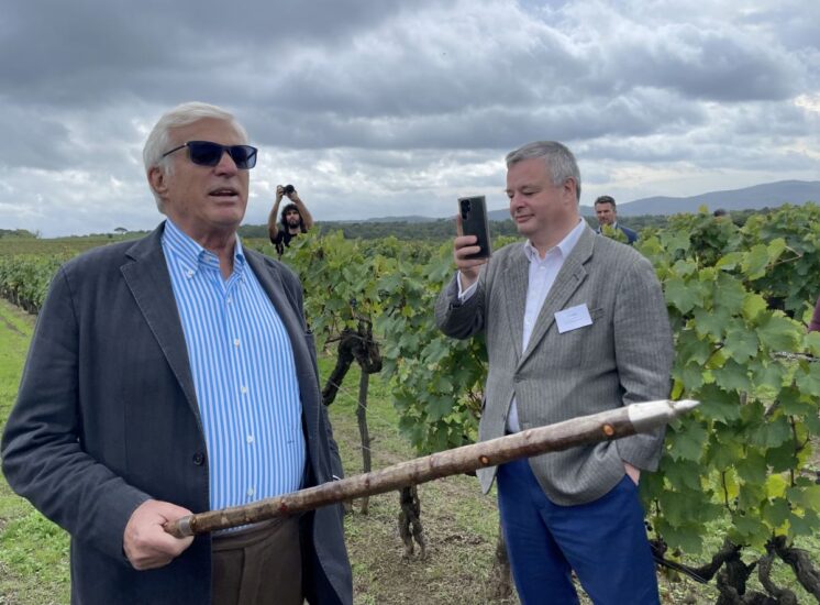 Il produttore Antonio Moretti Cuseri e Leo Austen, co-fondatore “Old Vine Conference”