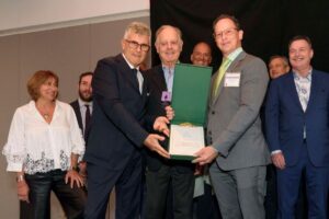 “Wine Spectator” has been awarded with the International Prize by the Istituto Grandi Marchi “Wine Spectator” has been awarded with the International Prize by the Istituto Grandi Marchi