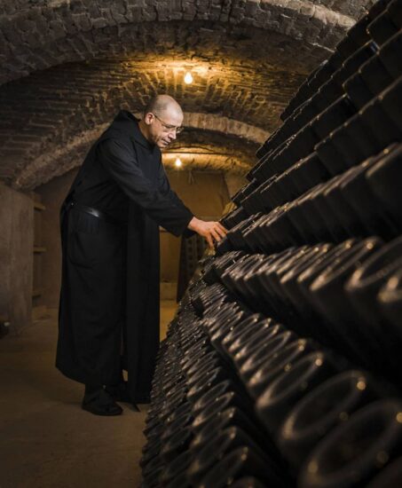 L’Abbazia di Praglia fa da sfondo a “Vulcanico Serprino” del Consorzio dei Vini Colli Euganei