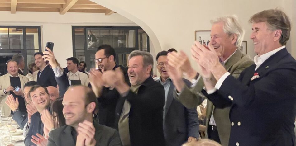 L’omaggio di Brunello Cucinelli a La Paulée tra convivialità e tradizioni in Italia come in Francia