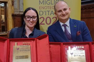 Selezione, empatia, personalità, aggiornamento: le caratteristiche dell’enotecario moderno