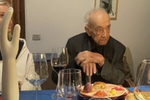 Addio a Daniel Spoerri, uno dei più importanti artisti contemporanei, pioniere del Nouveau Réalisme