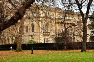 La cantina del Governo britannico “consuma” di più, ma soprattutto vini di casa e francesi