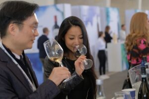 “Wine Spectator” e le 131 cantine di “OperaWine” 2025, che fanno del vino italiano un “wine dream”