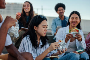 Studenti universitari sempre di corsa, il 32% dedica meno di mezz’ora alla pausa pranzo