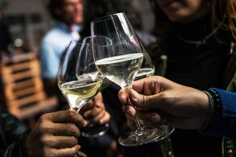 “Sparkle Day”, con i migliori spumanti secchi italiani della guida “Sparkle” 2026 della rivista “Cucina & Vini”