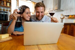 Nel 2025 il fatturato mondiale dell’e-commerce del vino raggiungerà i 6,73 miliardi di dollari Nel 2025 il fatturato mondiale dell’e-commerce del vino raggiungerà i 6,73 miliardi di dollari