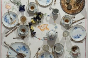 Continua fino al 28 febbraio a Milano il “viaggio” nella poetica di Daniel Spoerri