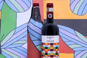 É Rissa, artista contemporanea tedesca, a firmare quest’anno l’etichetta-simbolo di Nittardi