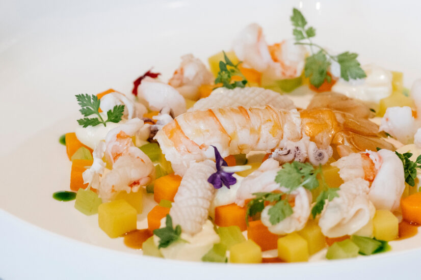 Crostacei e molluschi alla russa di Giancarlo Perbellini (credit: Marco Di Donato)