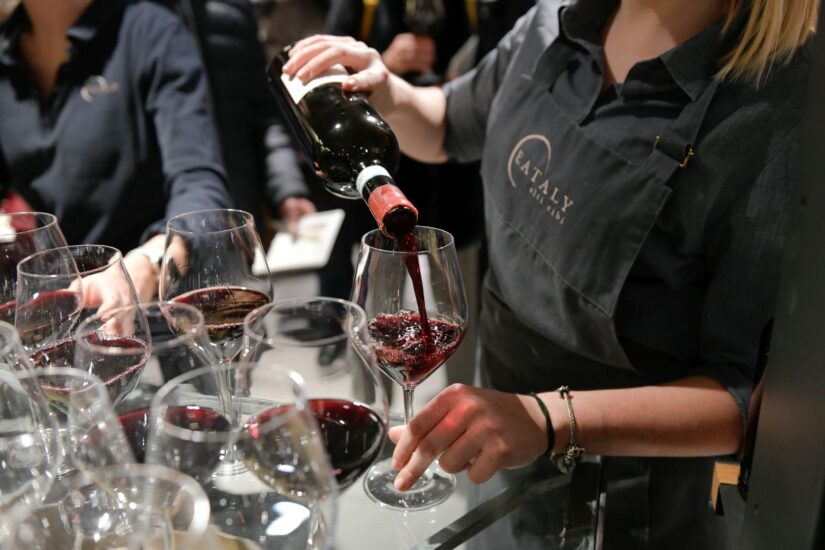 Le “Wine Nights”, tra vino, cibo e musica nella Grande Enoteca di Eataly Roma 