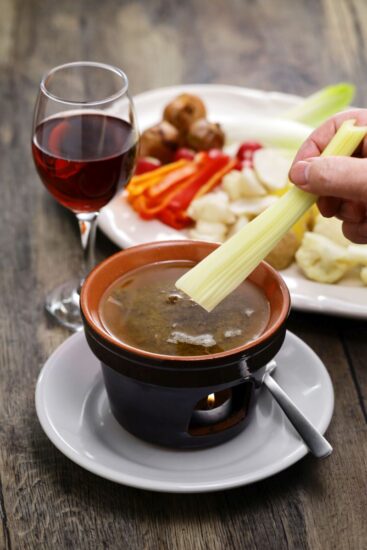 La Bagna della Merla, la più grande bagna cauda collettiva nei ristoranti del Piemonte 