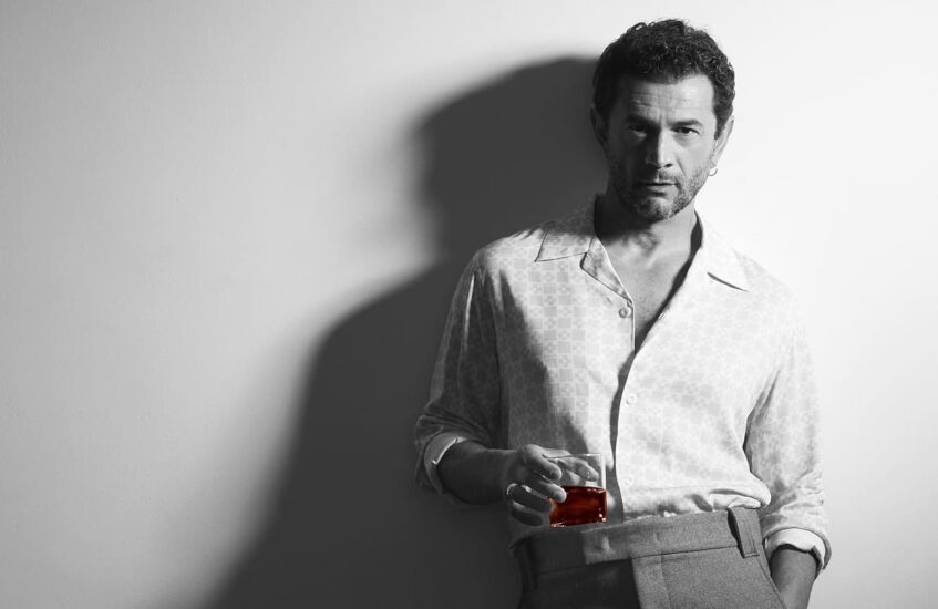 Vinicio Marchioni racconta a teatro “In Vino Veritas” (ph: Via antonarthouse)