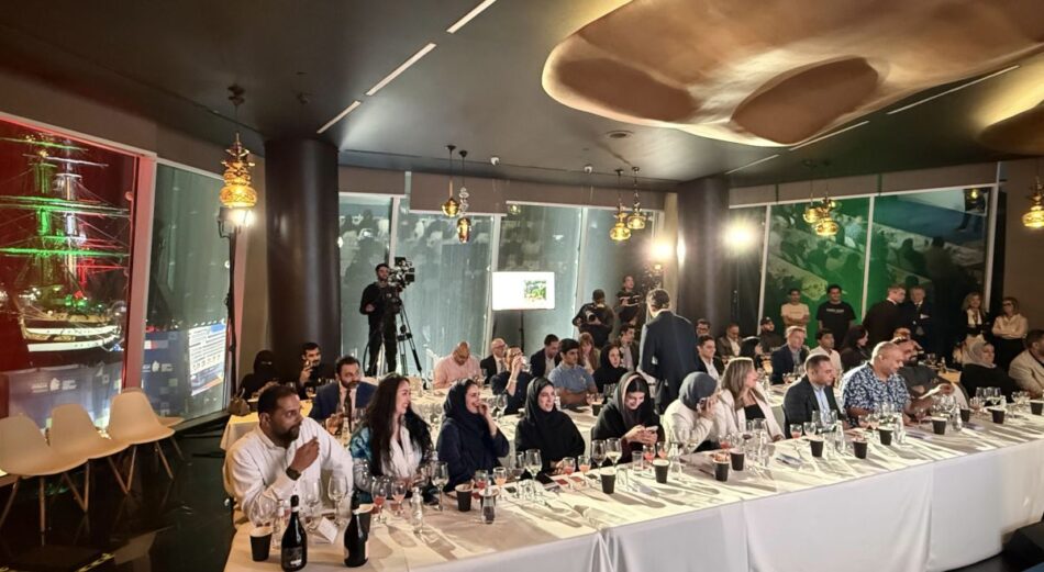 La masterclass “Italian Grapes Reimagined: An Alcohol-Free Tasting Experience” by Veronafiere e Italian Trade Agency (Ita) con immagini WineNews