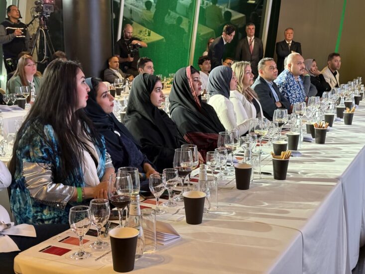 La masterclass “Italian Grapes Reimagined: An Alcohol-Free Tasting Experience” by Veronafiere e Italian Trade Agency (Ita) con immagini WineNews