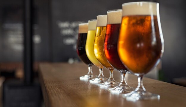 La birra europea &egrave; in crisi: produzione e consumi ai minimi storici nel 2024