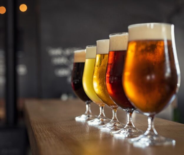 La birra europea &egrave; in crisi: produzione e consumi ai minimi storici nel 2024