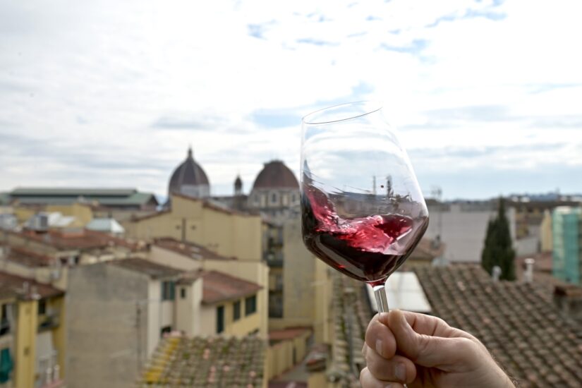 “L’Altra Toscana” ed suoi i territori nel calice