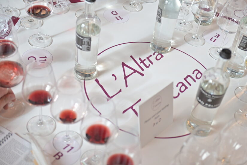 “L’Altra Toscana” ed suoi i territori nel calice