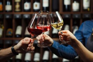 Vino italiano ed export: il dato di febbraio 2025 resta positivo, ma la frenata su gennaio è netta Vino italiano ed export: il dato di febbraio 2025 resta positivo, ma la frenata su gennaio è netta