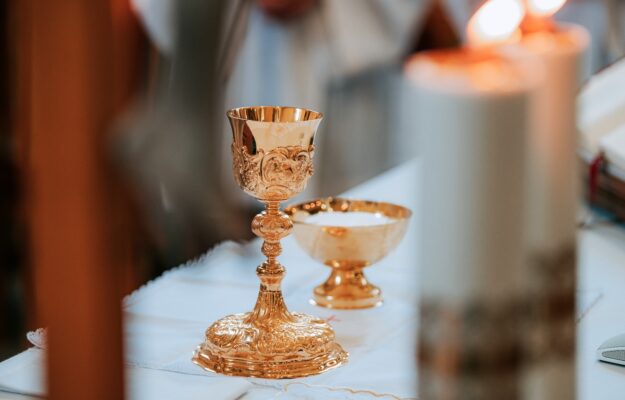 Chiesa d'Inghilterra, ostia senza glutine, RELIGIONE, VINO ANALCOLICO, Mondo