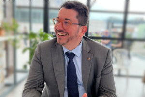 “Siamo a fianco del mondo del vino, dei Consorzi e del Ministero per supportare la filiera”