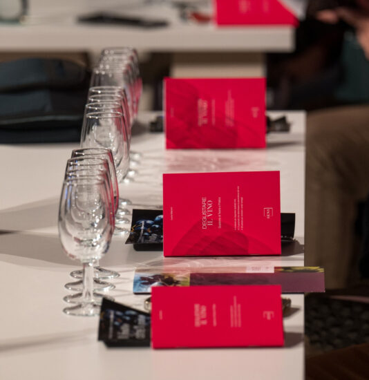 Viaggio tra “I Migliori Vini Italiani” a Roma, guidati dall’analista sensoriale Luca Maroni