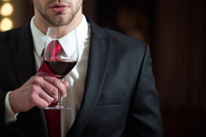 “AAA cercasi” direttori generali e commerciali per superare la fase complessa del vino