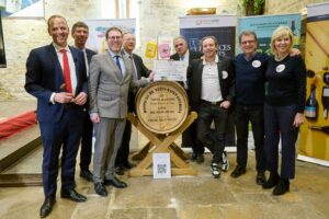 Grandi vini di Borgogna e beneficenza: 856.950 euro nell’asta degli Hospices de Nuits-Saint-Georges