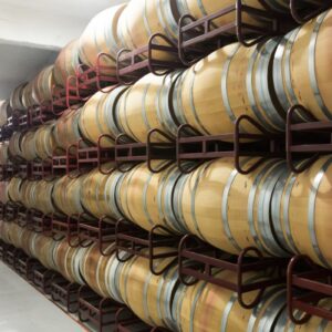 “Cantina Italia”, scendono a 46,6 milioni di ettolitri le scorte di vino a maggio 2025