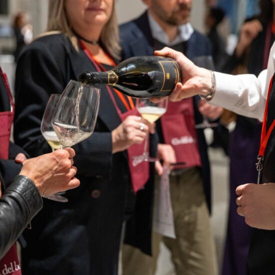 “Simply the best”, con i vini più premiati dalle guide italiane a Milano con “Civiltà del Bere”