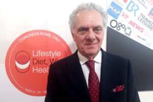 “Il vino è un elemento importante della dieta mediterranea. E, secondo la scienza, non fa male”