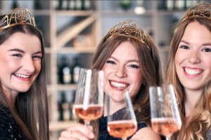 La “Regina del Vino” di Germania diventa sua “Maestà”: lo storico concorso apre anche agli uomini