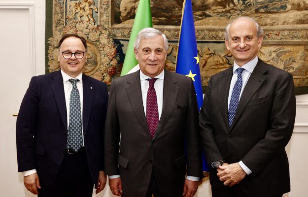 ANTONIO TAJANI, DAZI, TRUMP, UE, UNIONE ITALIANA VINI, USA, vino, Mondo