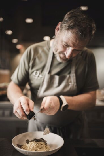 Lo chef Berni Aichner (credit: Hannes Niederkofler)