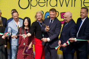 Alison Napjus & Bruce Sanderson: “la “Golden Age” del vino italiano in Usa deve continuare”