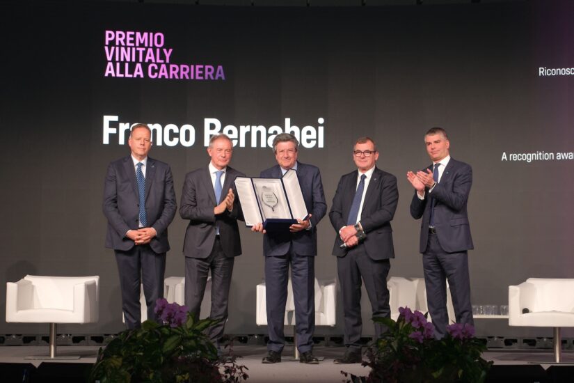 Premio a Franco Bernabei 