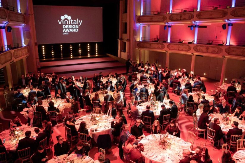 I “Vinitaly Design Award” 2025, il gala al Teatro Ristori a Verona (credit: Veronafiere/Ennevi)