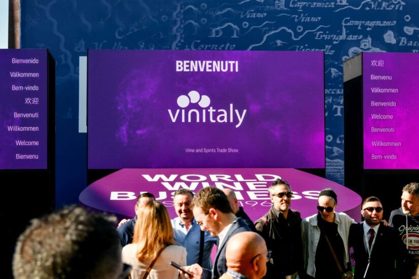 Vinitaly 2025 by WineNews, una “piccola guida” (ph: Veronafiere/Ennevi)