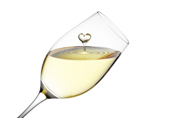 CANADIAN JOURNAL OF CARDIOLOGY, CHAMPAGNE, CUORE, SALUTE, VINO BIANCO, VINO ROSSO, Mondo