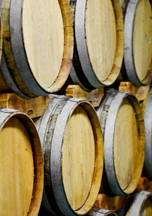 Le giacenze di vino italiano crescono ancora: 44,5 milioni di ettolitri al 31 ottobre 2025 (+5,2%)