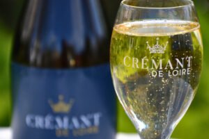 Il Crèmant de Loire va bene all’estero e anche in Francia: l’export fa +15% e la Gdo segna +13% Il Crèmant de Loire va bene all’estero e anche in Francia: l’export fa +15% e la Gdo segna +13%